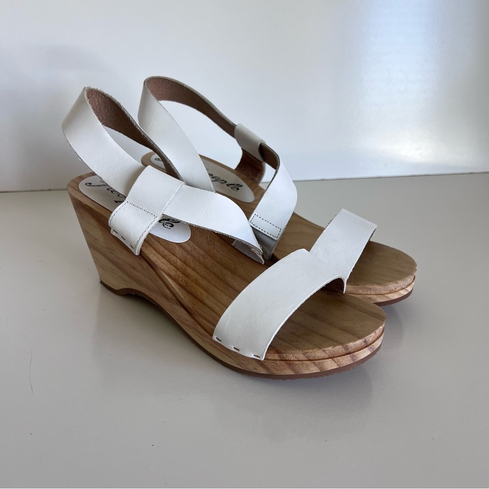 Free People‎ Women’s Dune Beach Clog White